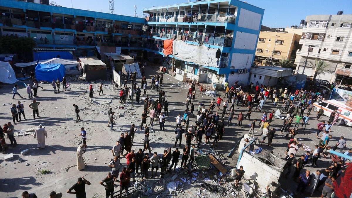 İsrail Gazze’de yine BM okulunu vurdu: 14 ölü